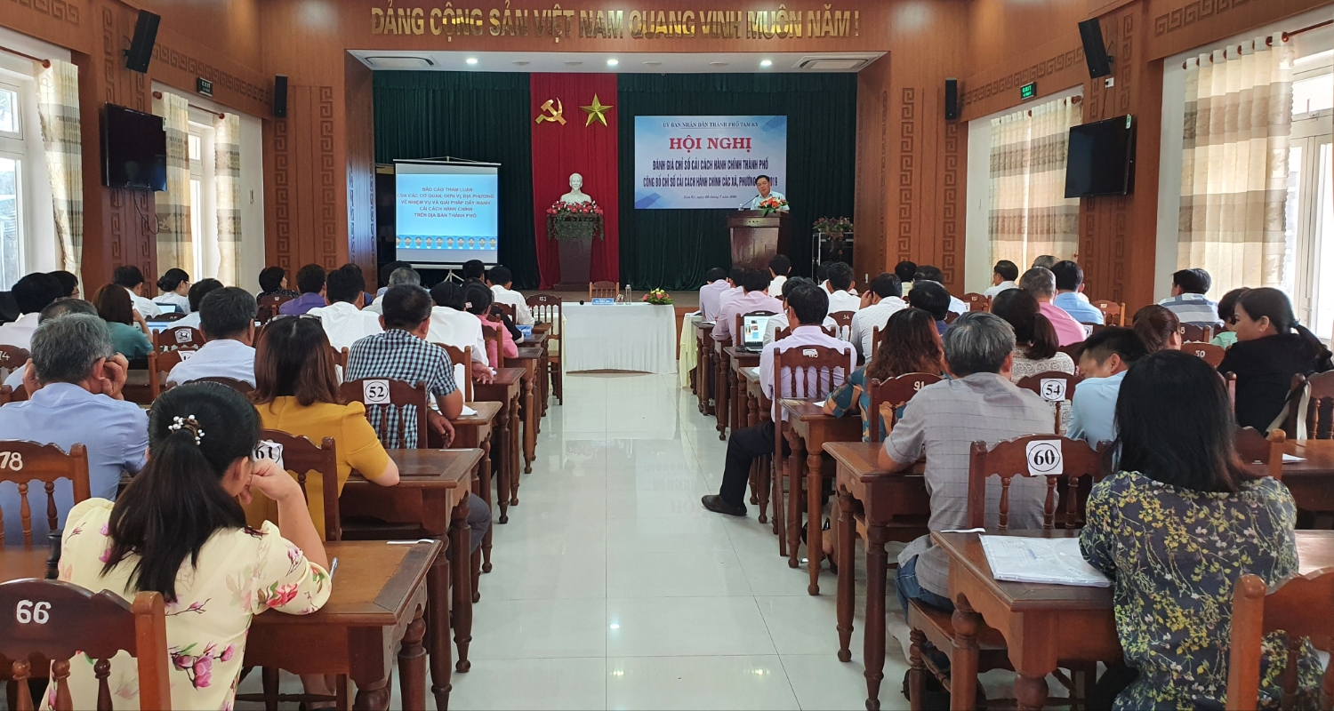 Quang cảnh hội nghị
